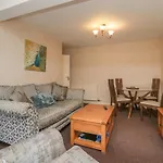 Apartamento 3 *